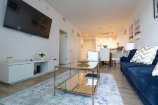 High-Rise Apartment with Panoramic Skyline Views - 5