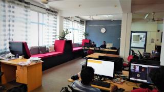 Impressions Spaces Coworking from 9 AM to 5 PM Please note that overnight stays are not permitted - 0