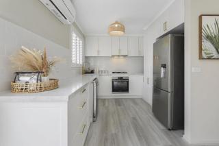 Spacious 3-Bed Home with Garden in Preston - 1