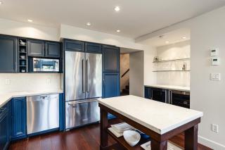 ZenAway - 4BR Luxury Penthouse - Stunning Mtn Views - 3