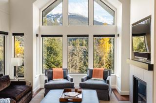 ZenAway - 4BR Luxury Penthouse - Stunning Mtn Views - 1