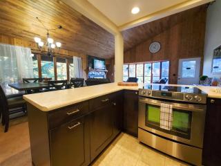 Ocean & Mountain View Duplex, both sides - 4