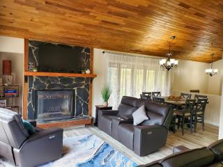 Juneau 3 bedroom home with Ocean & Mountain Views - 1