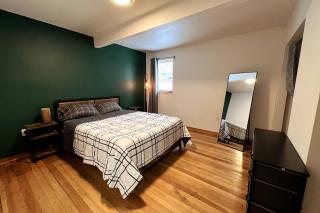 Ocean & Mountain View Home, near Downtown Juneau - 2