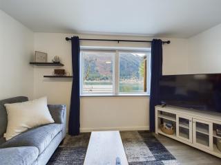 Updated Douglas Apartment, Near Downtown and Skiing - 9