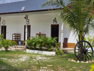 White Beach Hostel - 7