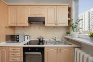 Wola Spacious 3-bedroom Apartment Close to the Metro by Noclegi Renters - Warsaw - 2