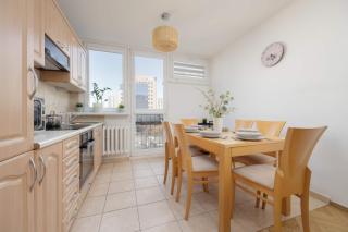 Wola Spacious 3-bedroom Apartment Close to the Metro by Noclegi Renters - Warsaw - 3