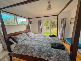 Mid-Century Peace in a Prime Location - 1