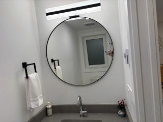2bedroom Family Suite with Parking near UBC - 1