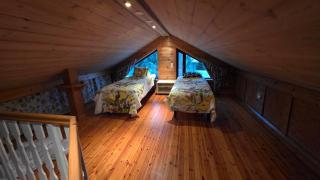 Lakeside Hideaway - 7