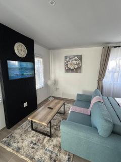 Peaceful and Luxurious Hidden Cove - 9