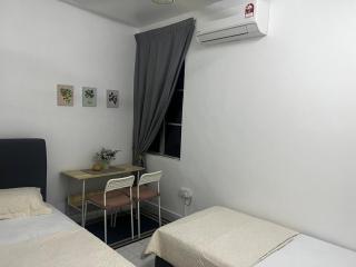 Comfortable accommodation near UITM Shah Alam - 6