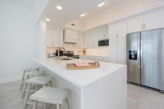 Phoenix Gulf Shores II 704 condo - 4