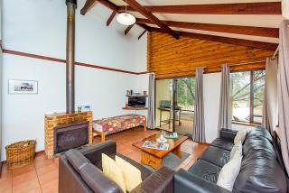 Wiry Wattle - Wyadup Brook Cottages - 8