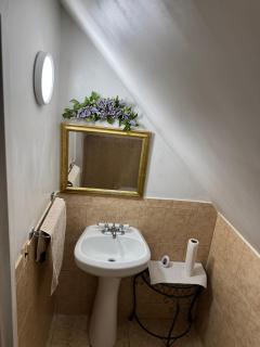 BedRoom with half bathroom - 1