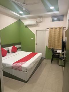 SR employee hostel and guest House - 4