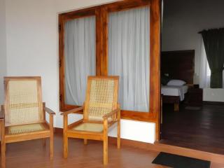 Naaval Hotel - 4
