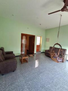 Sri Murugan Homestay Living - 0