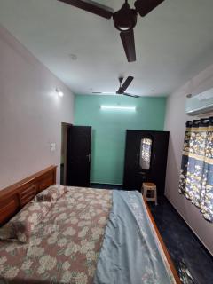 Sri Murugan Homestay Living - 4