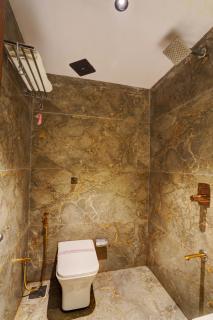 Hotel Isra Comfort Inn - 1