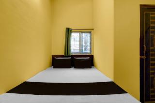 Hotel O Madhyamgram Railway Junction Formerly Dreamland - 7