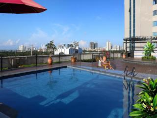 BaoHua Harbour View Hotel - 4