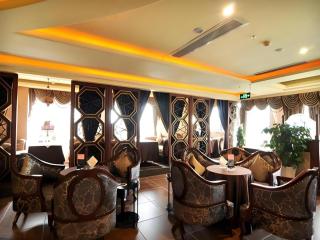 Chengdu French Theme Gold Palace - 4