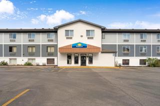 Days Inn by Wyndham Omaha - West Dodge - 0