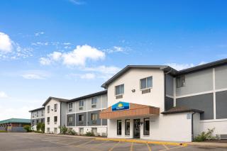 Days Inn by Wyndham Omaha - West Dodge - 8