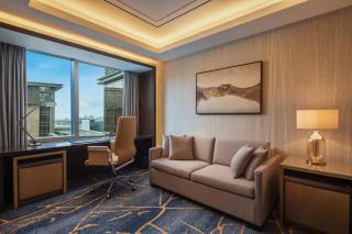 Hilton Manila Newport World Resorts - 3