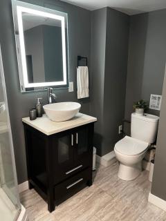 Elegant Modern Studio in Prime Location - 5