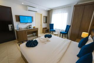 Corner View Hotel - Gaia - 6