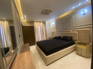 Saiban Holidays 102 - 5