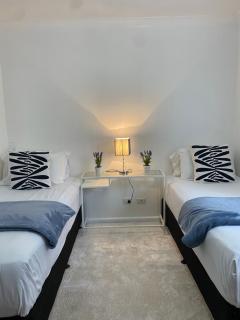 Near Train Cafe-Quiet and Cozy - 3