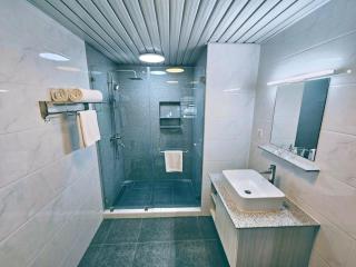 La Grande Residence 1BR Corner unit Phase 2-710 - 6