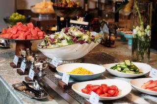 Hilton Garden Inn Chengdu East Railway Station - 2