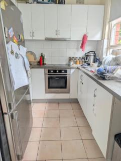 Beachside Summer Stay - Ground Floor Apartment - 8