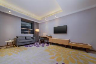 Lavande Hotel Guangzhou Panyu Chimelong Xiajiao Metro Station Branch - 4