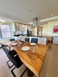 Tankini Beachfront Villa - 2