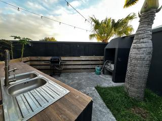 villa piscine jacuzzi - 2