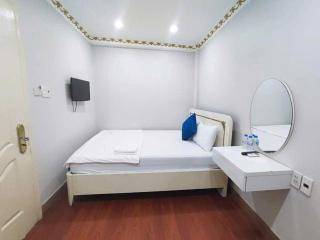 Crown Hotel Bui Vien - 6