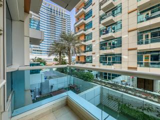 Elegant Oasis - 15 min to Burj Khalifa and Aiport - 1 BDR - 4 pax - 3