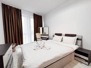 Sky Escape Airport Apartment With Parking - 1