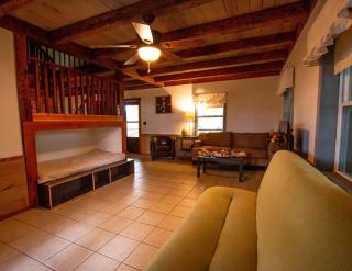 Fishing Lodge Retreat - 0