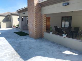 Family Home In Maun - 4