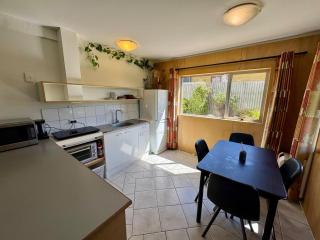 Comfortable & private flat - 7-min drive to Wanaka - Albert Town - 8
