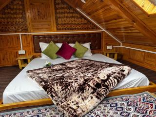 Himalayan Pine Majesty - 9