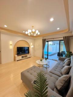 New Love Is Pool Villa, Modern 3BR Pool Villa Cozy Style - 3