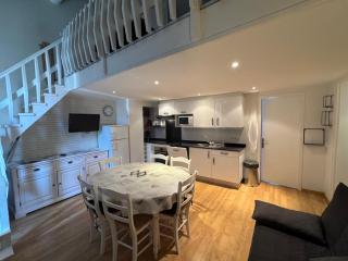 Immodelpas Velasquez - 0